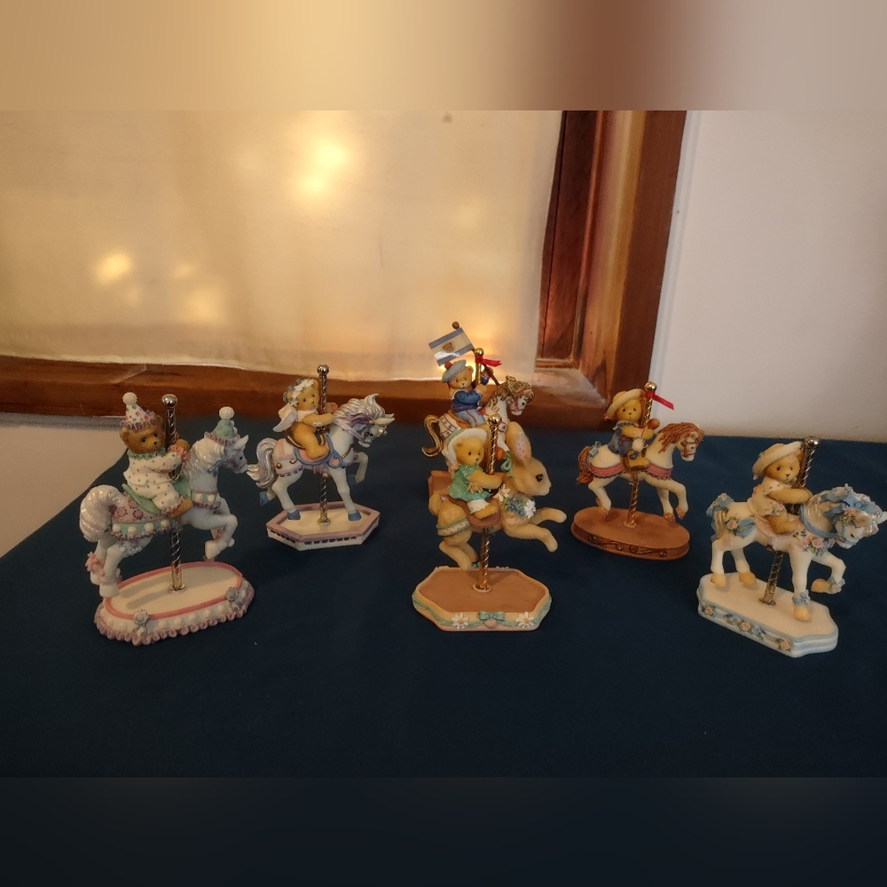 Vintage Cherished Teddies - 6 figurines